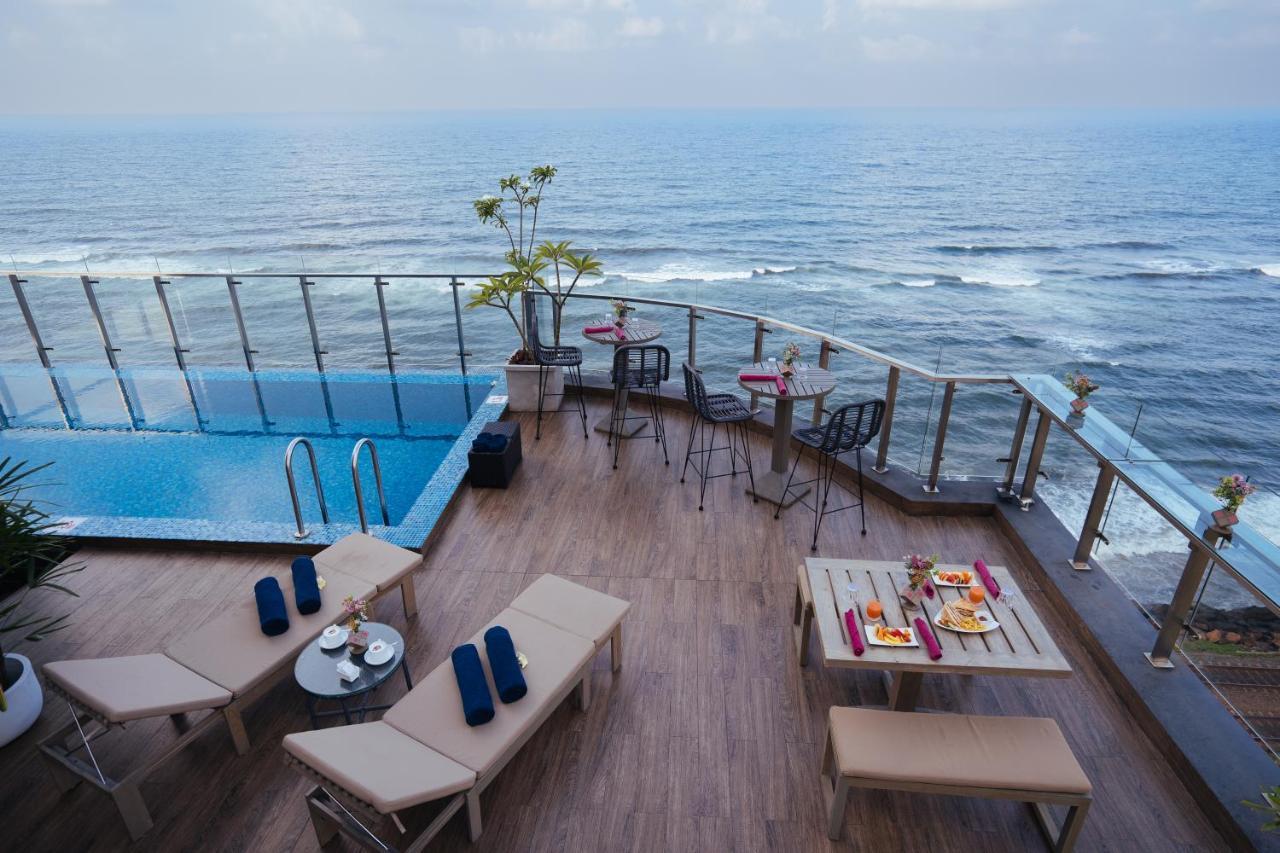Maradha Colombo Hotel Buitenkant foto